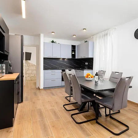 Lacos ポレッチ